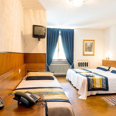 Albergo Altavilla Tirano Quarto foto